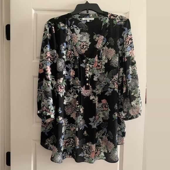 Women’s Plus Georgette Blouse - Picture 1 of 5